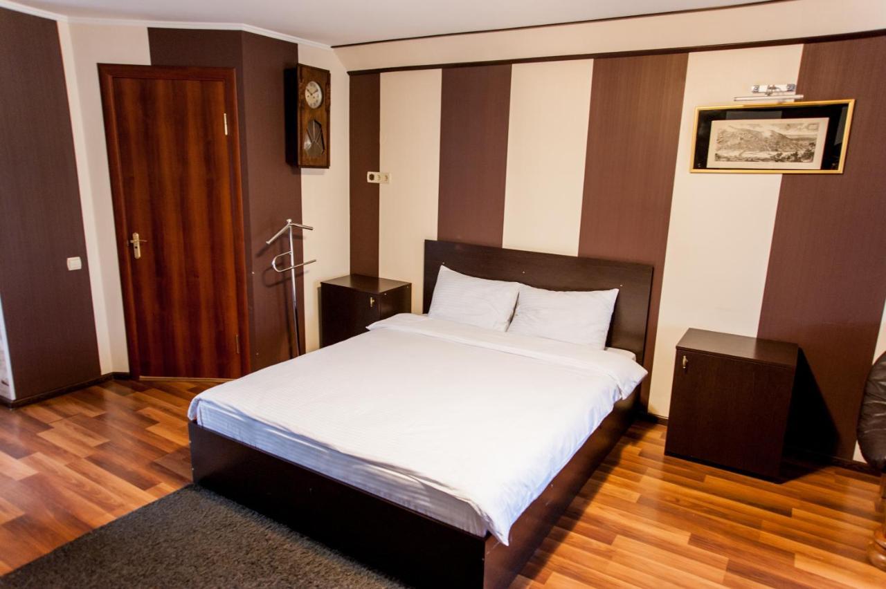 Guest House Shale Vinnytsia Exterior photo